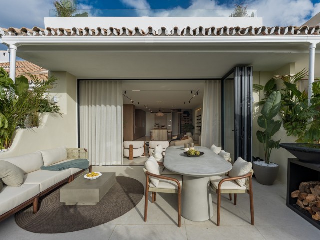 3 Slaapkamer Rijtjeshuis in Nueva Andalucía