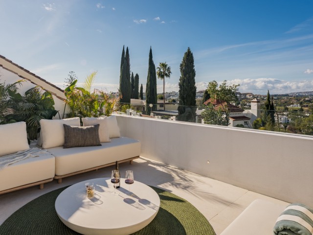 3 Slaapkamer Rijtjeshuis in Nueva Andalucía