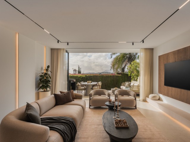 3 Slaapkamer Rijtjeshuis in Nueva Andalucía