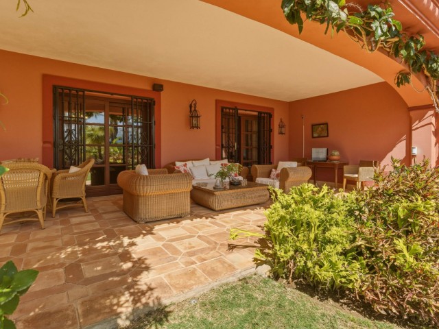 6 Bedrooms Villa in Guadalmina Alta