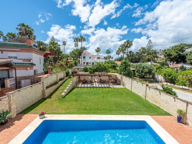 4 Schlafzimmer Villa in Sierrezuela