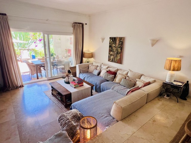 Maison mitoyenne avec 3 Chambres  à El Paraiso