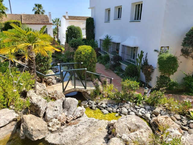 Maison mitoyenne avec 3 Chambres  à El Paraiso
