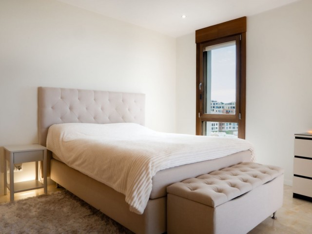 Apartment, Altos de los Monteros, R5384665