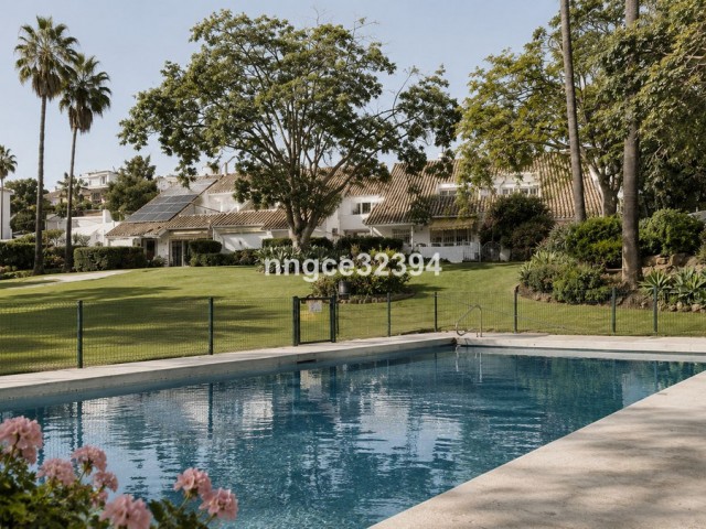 3 Bedrooms Townhouse in Nueva Andalucía