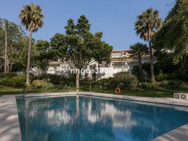 3 Bedrooms Townhouse in Nueva Andalucía