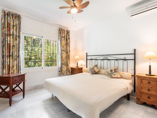 3 Bedrooms Villa in Nueva Andalucía