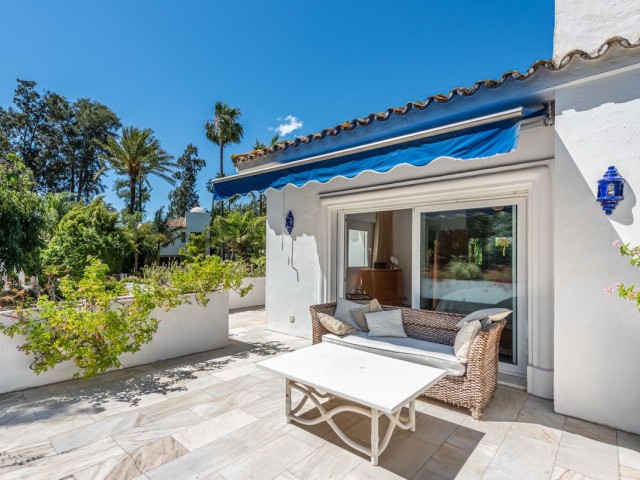 3 Bedrooms Villa in Nueva Andalucía