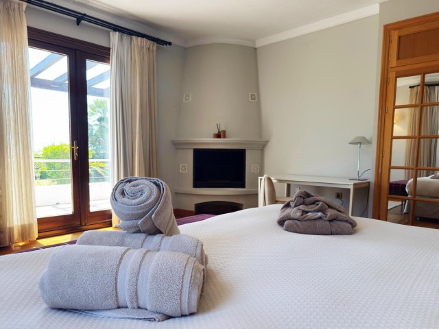 Villa avec 5 Chambres  à La Zagaleta