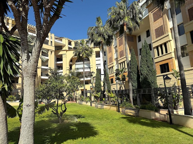2 Bedrooms Apartment in San Pedro de Alcántara
