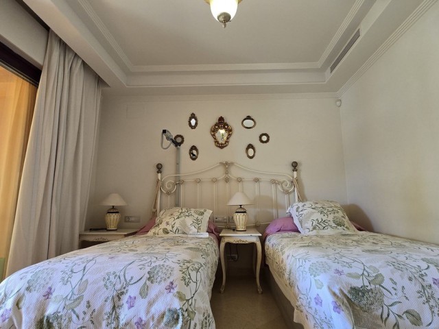 Appartement avec 3 Chambres  à Estepona