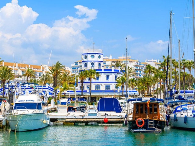 Appartement avec 2 Chambres  à Estepona