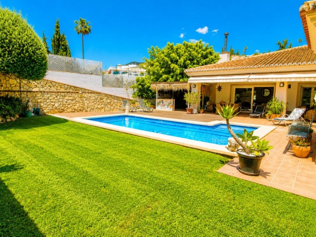 Villa Sierrezuela - R5387131