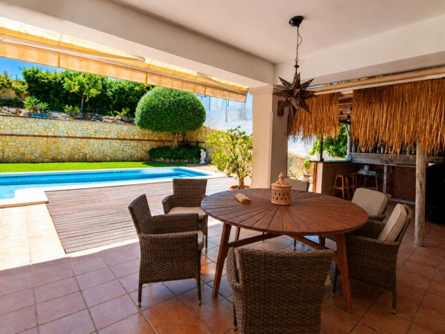 6 Slaapkamer Villa in Sierrezuela