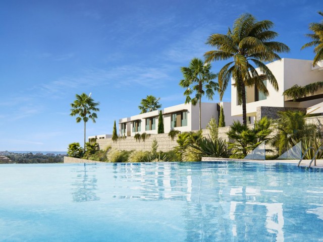 4 Bedrooms Villa in Marbella