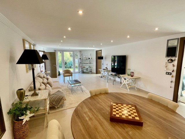 8 Bedrooms Villa in San Pedro de Alcántara
