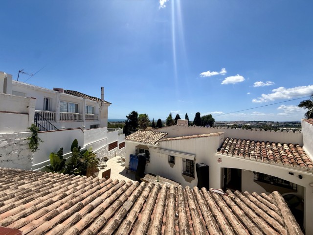 5 Bedrooms Villa in Nueva Andalucía