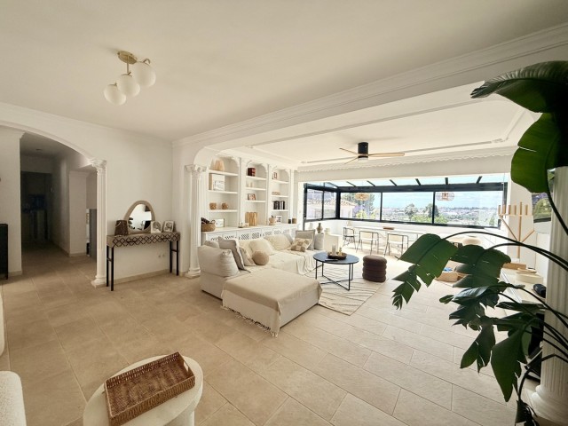 5 Bedrooms Villa in Nueva Andalucía