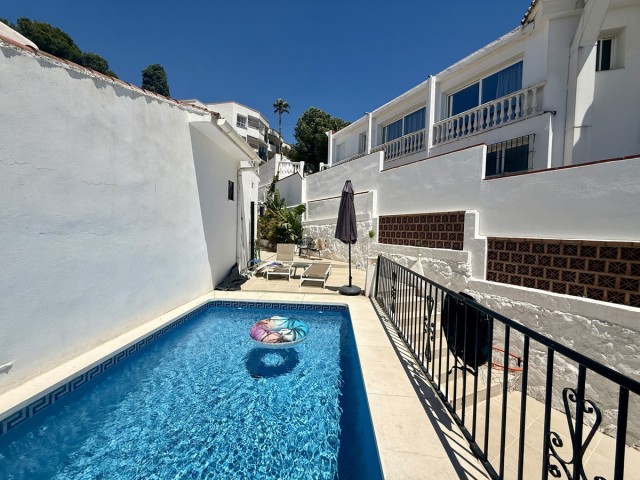 5 Bedrooms Villa in Nueva Andalucía