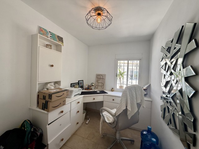 5 Bedrooms Villa in Nueva Andalucía