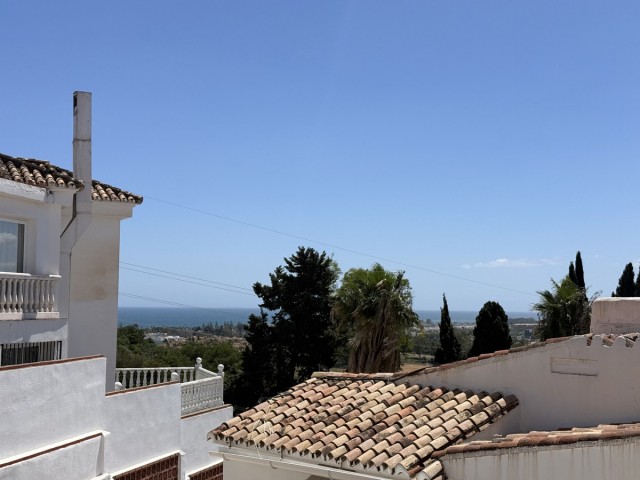 5 Bedrooms Villa in Nueva Andalucía