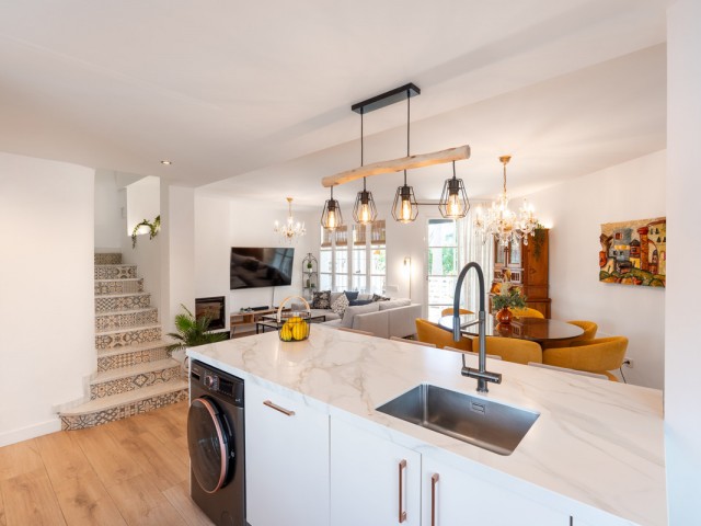 4 Bedrooms Townhouse in Nueva Andalucía