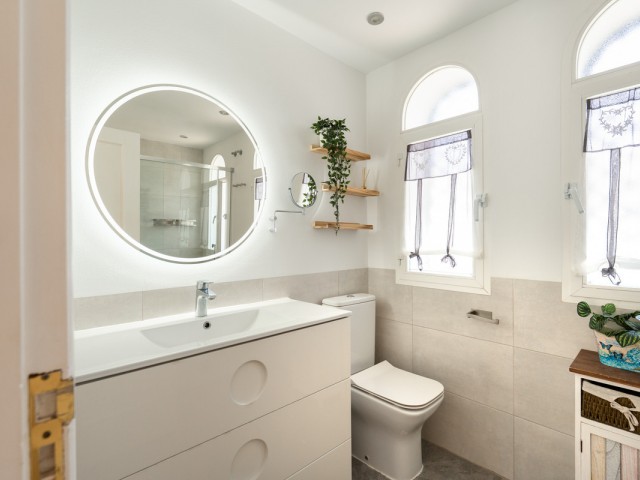 4 Bedrooms Townhouse in Nueva Andalucía