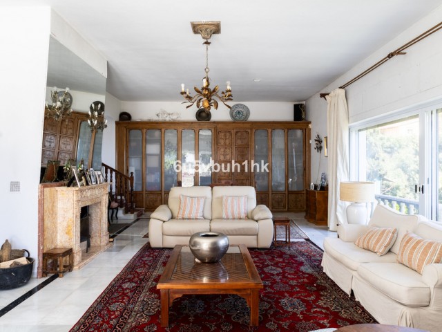 5 Bedrooms Townhouse in Marbella