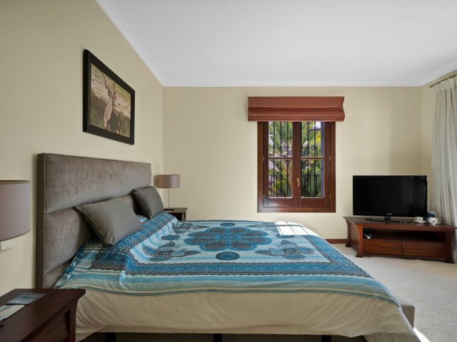 Maison mitoyenne avec 3 Chambres  à Benahavís