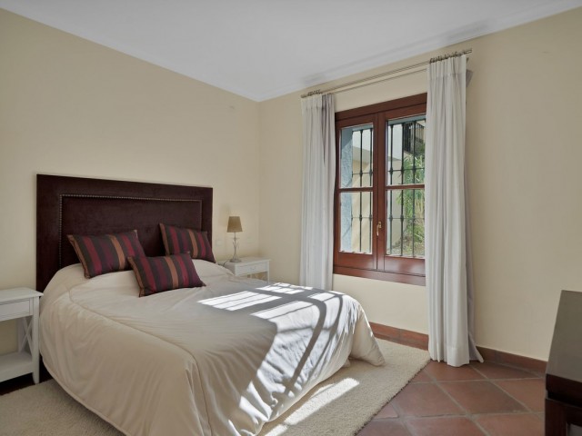 Maison mitoyenne avec 3 Chambres  à Benahavís
