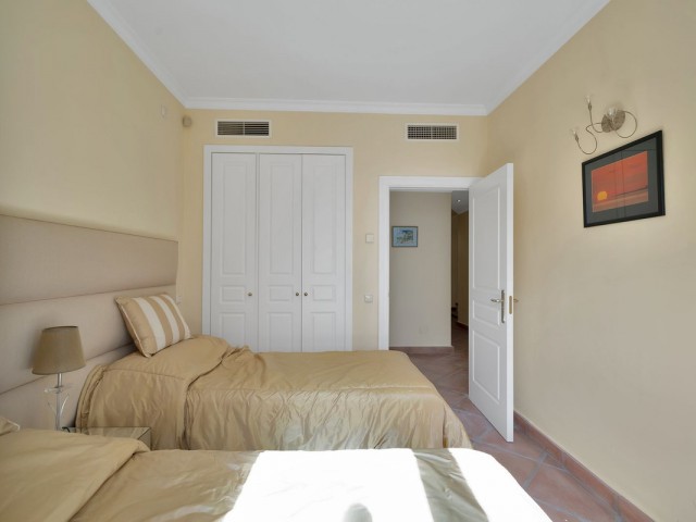 Maison mitoyenne avec 3 Chambres  à Benahavís