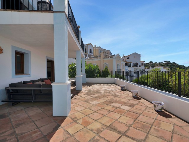 Maison mitoyenne avec 3 Chambres  à Benahavís