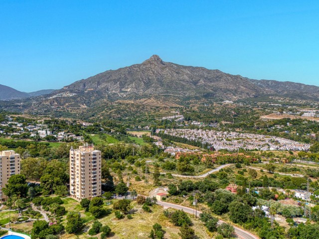 3 Bedrooms Townhouse in Nueva Andalucía