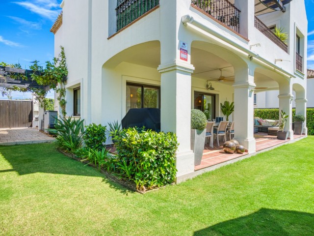 Villa avec 3 Chambres  à Estepona