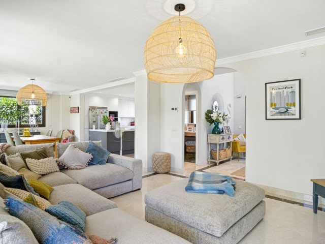 Villa avec 3 Chambres  à Estepona