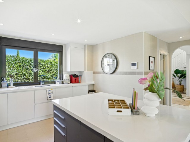 Villa avec 3 Chambres  à Estepona