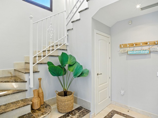 Villa avec 3 Chambres  à Estepona