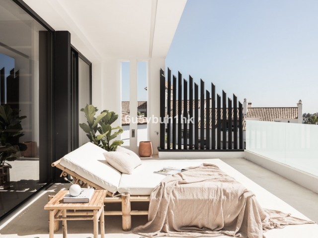 6 Bedrooms Villa in Marbella