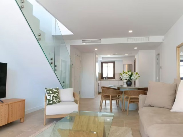 Appartement avec 3 Chambres  à Estepona
