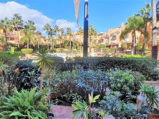 Reihenhaus, Bahía de Marbella, R5360689