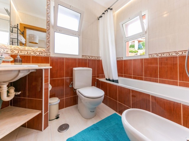Villa avec 5 Chambres  à Mijas
