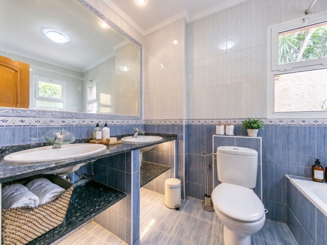 Villa avec 5 Chambres  à Mijas