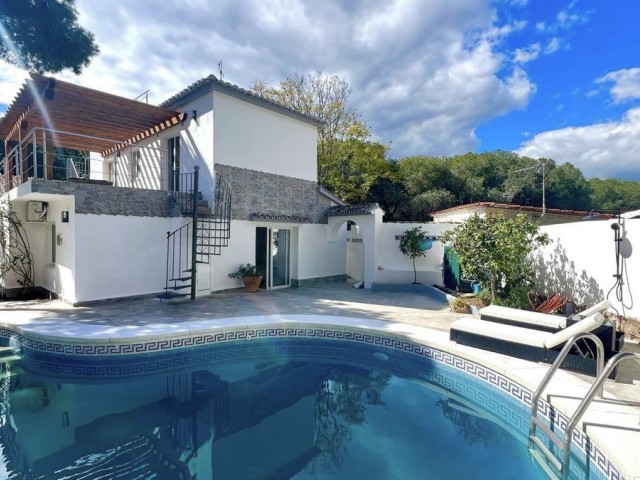 Villa, Elviria