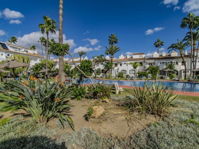 2 Bedrooms Townhouse in Atalaya
