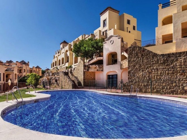 Apartment, Valle Romano, R5388091