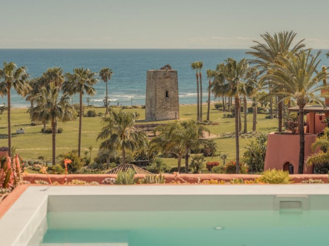 Appartement avec 3 Chambres  à Estepona
