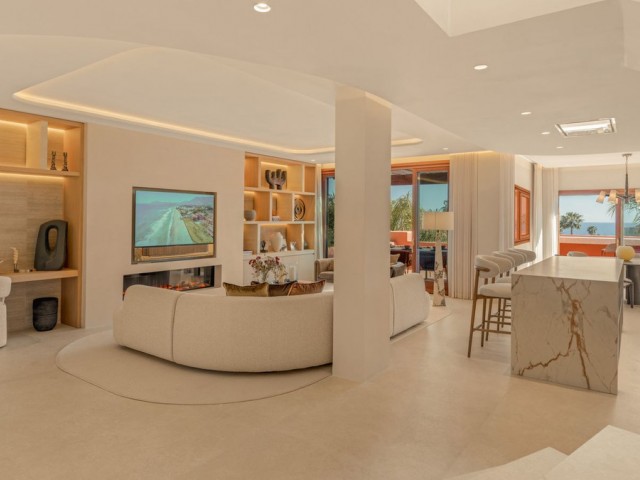 Appartement avec 3 Chambres  à Estepona