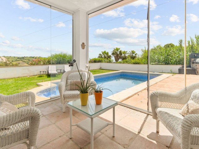 Villa avec 3 Chambres  à Estepona