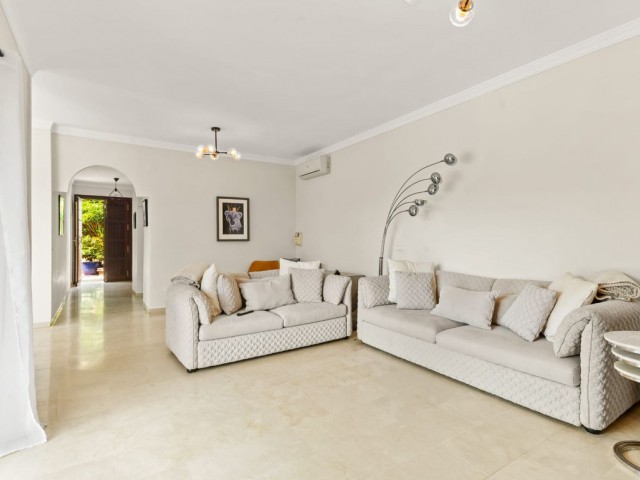 Villa avec 3 Chambres  à Estepona