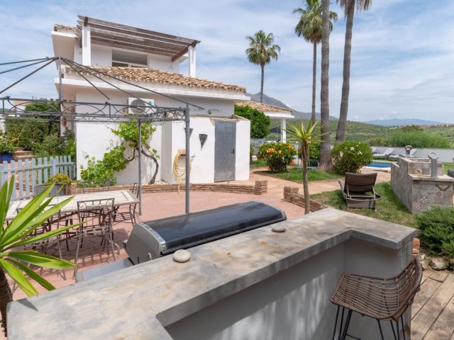 Villa avec 3 Chambres  à Estepona